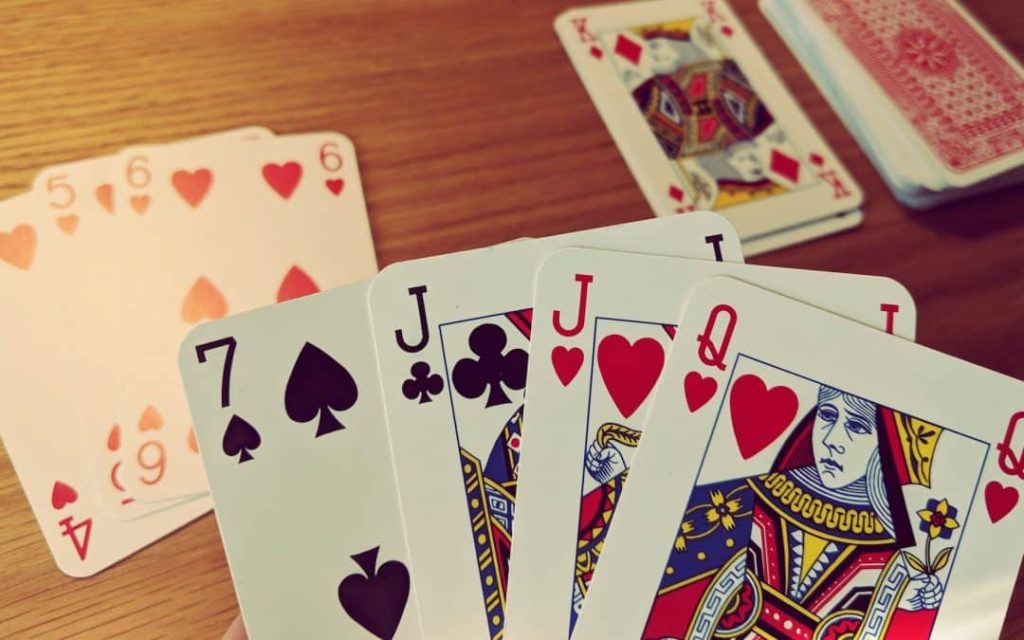 X555 Card Games – Compare and Choose the Right Game for Your Style